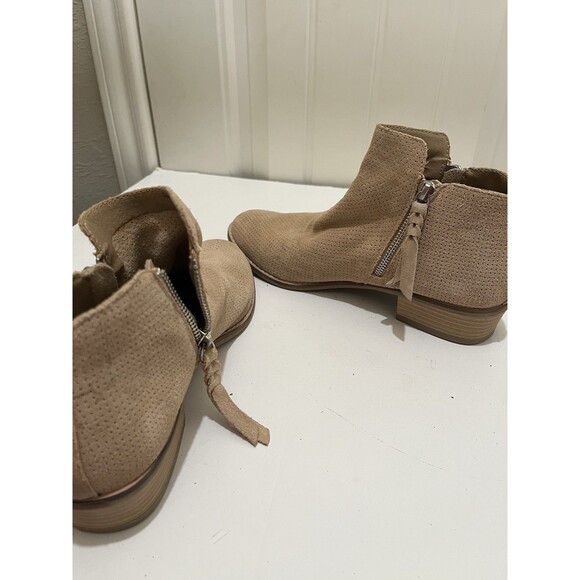 Dolce Vita Perforated Tan Zip Ankle Booties Boots Womens Size 9.5 Western Boho - Picture 7 of 11